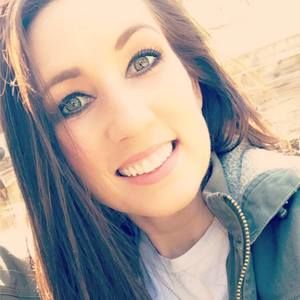 Meet your Posher, Stephanie